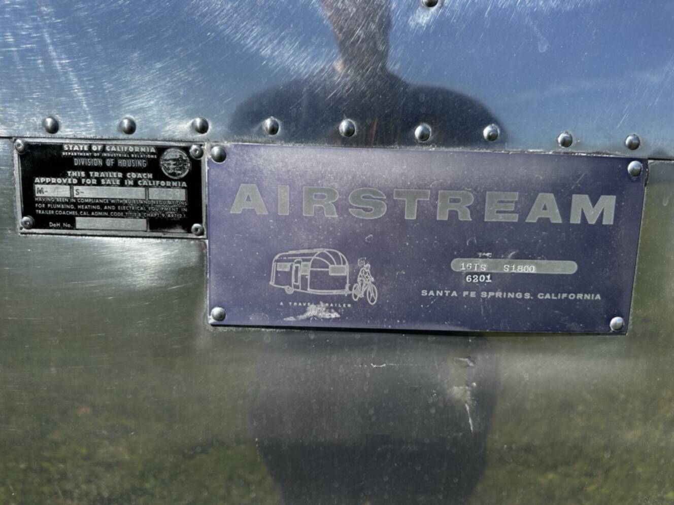 A photo of this 1962 Airstream BAMBI 16