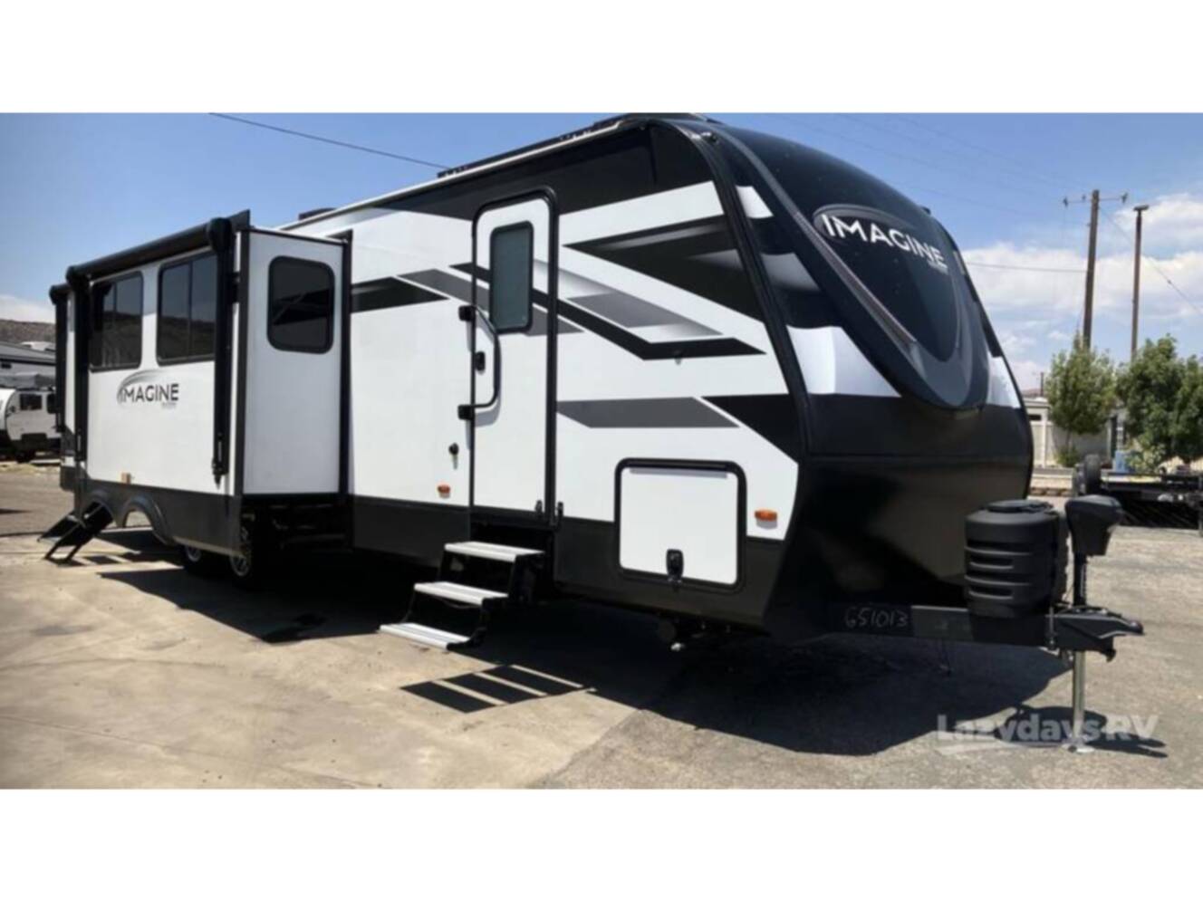 A photo of this 2023 Grand Design IMAGINE 3210BH