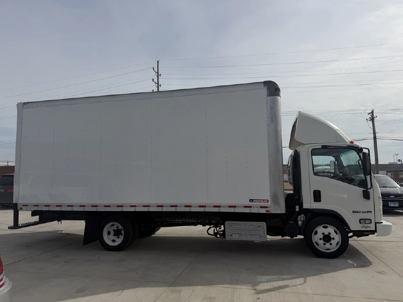 2021 ISUZU NPR XD