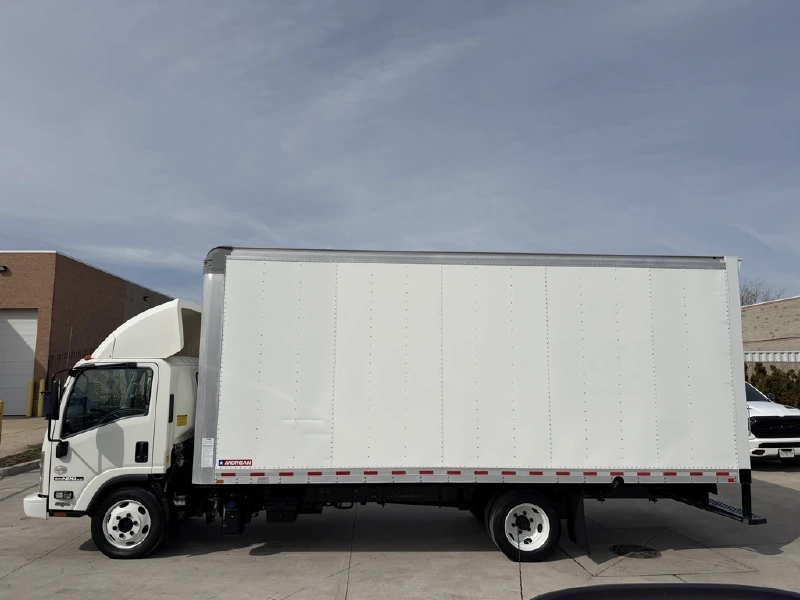 2021 ISUZU NPR XD