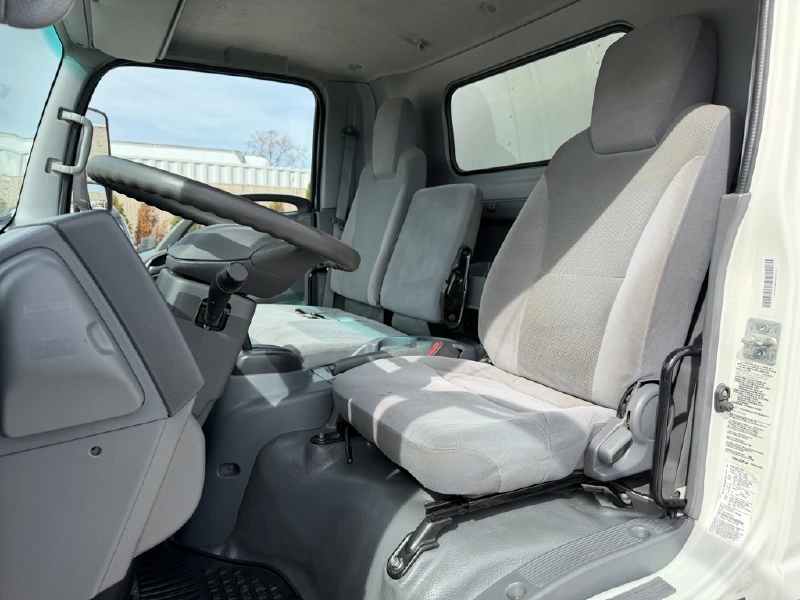2021 ISUZU NPR XD