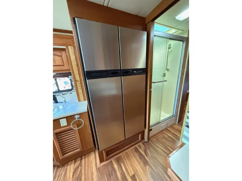 2007 HOLIDAY RAMBLER NEPTUNE 36PBQ