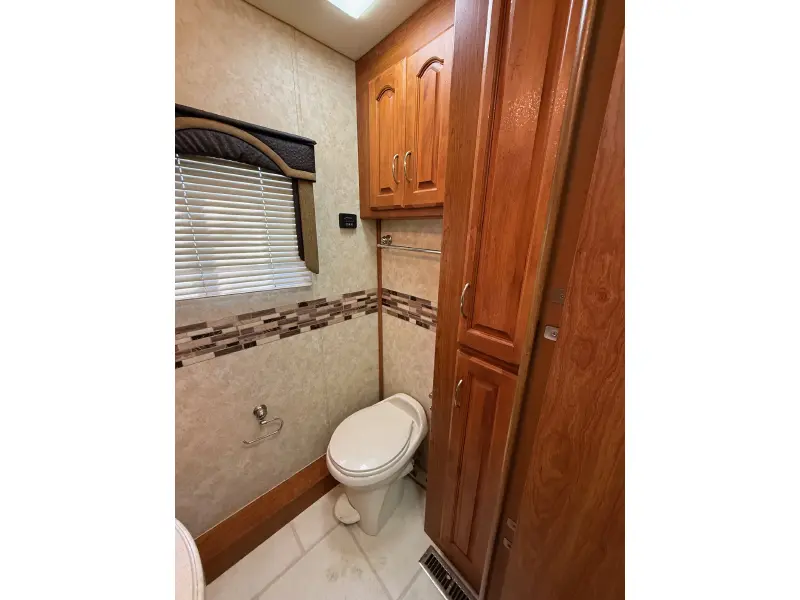 2007 HOLIDAY RAMBLER NEPTUNE 36PBQ