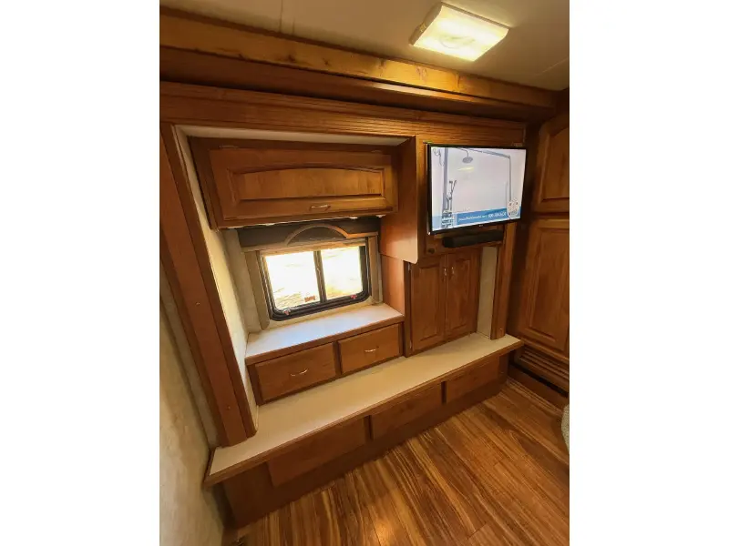 2007 HOLIDAY RAMBLER NEPTUNE 36PBQ