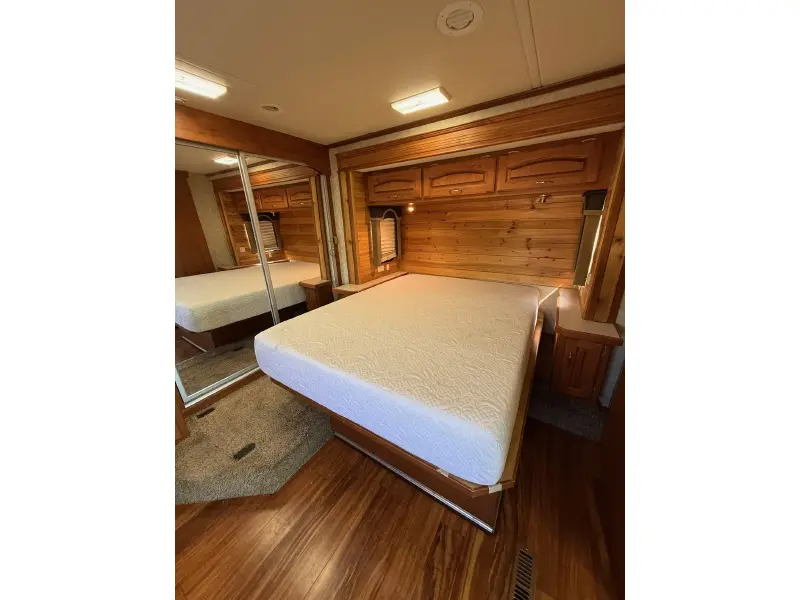 2007 HOLIDAY RAMBLER NEPTUNE 36PBQ