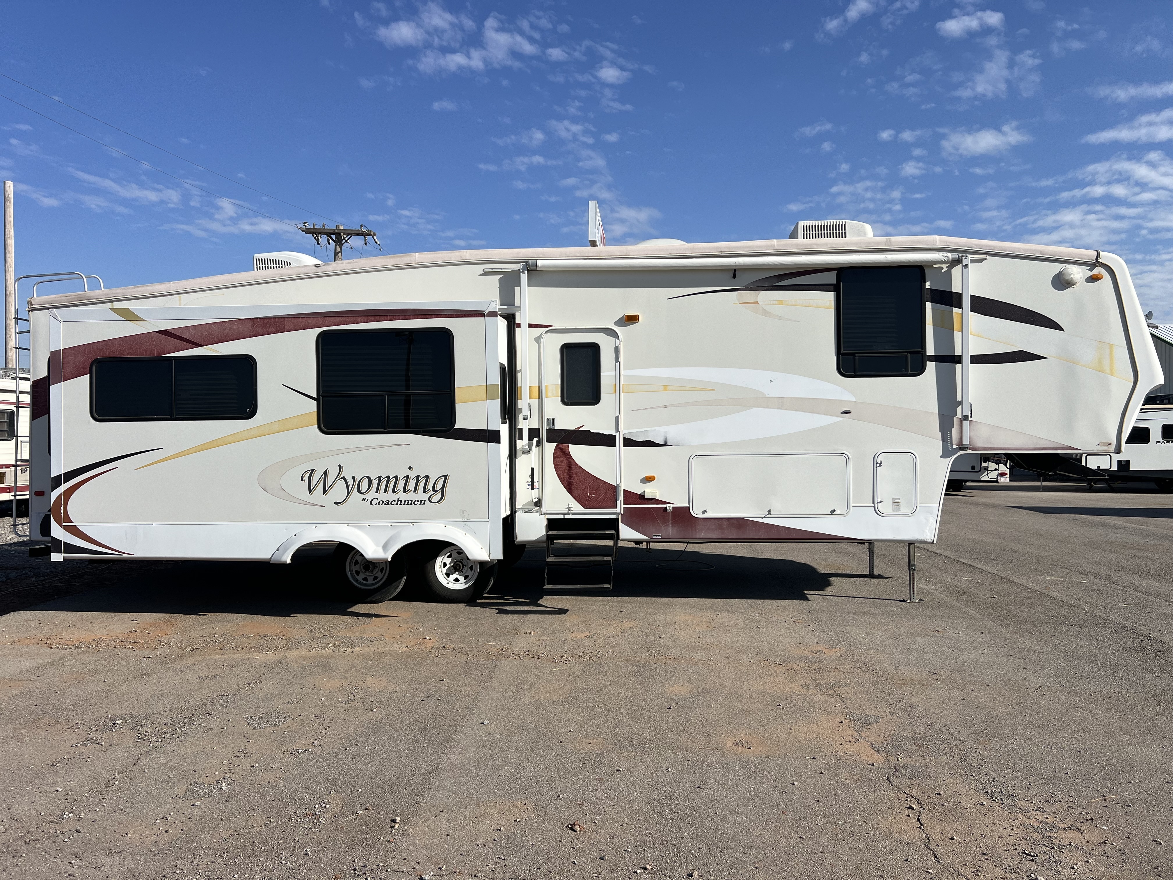 2007 Coachmen WYOMING 332 RLTS in clinton OK