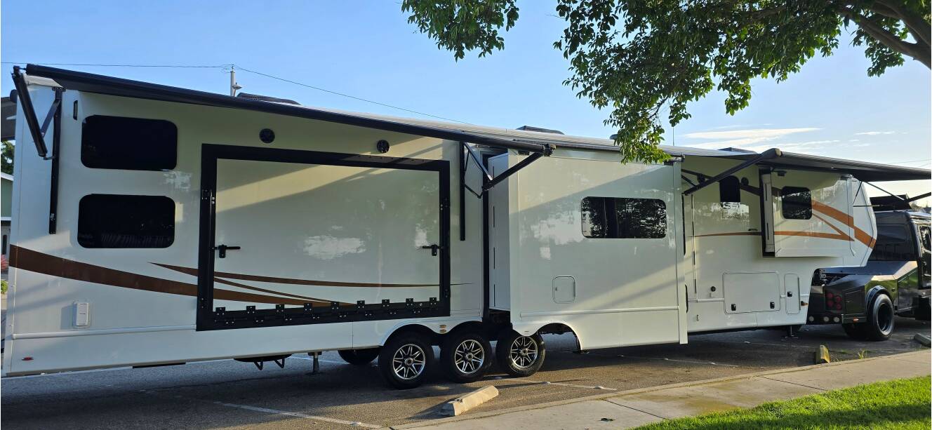 A photo of this 2023 Luxe TOY HAULER 48FB