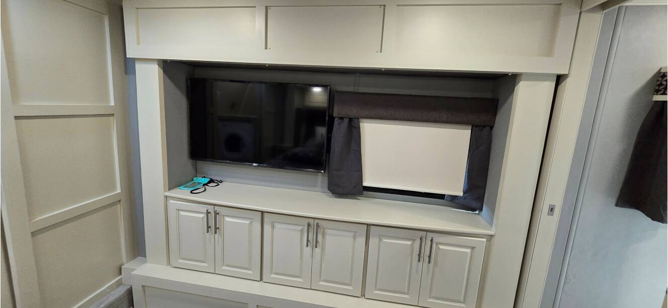 A photo of this 2023 Luxe TOY HAULER 48FB
