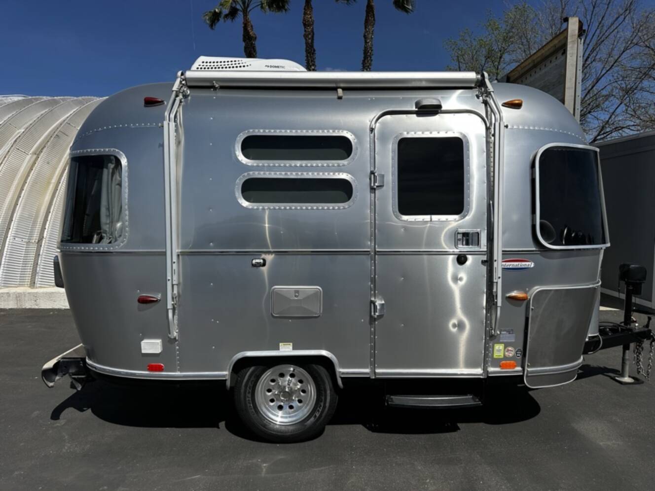 A photo of this 2012 Airstream International Serenity 16RB