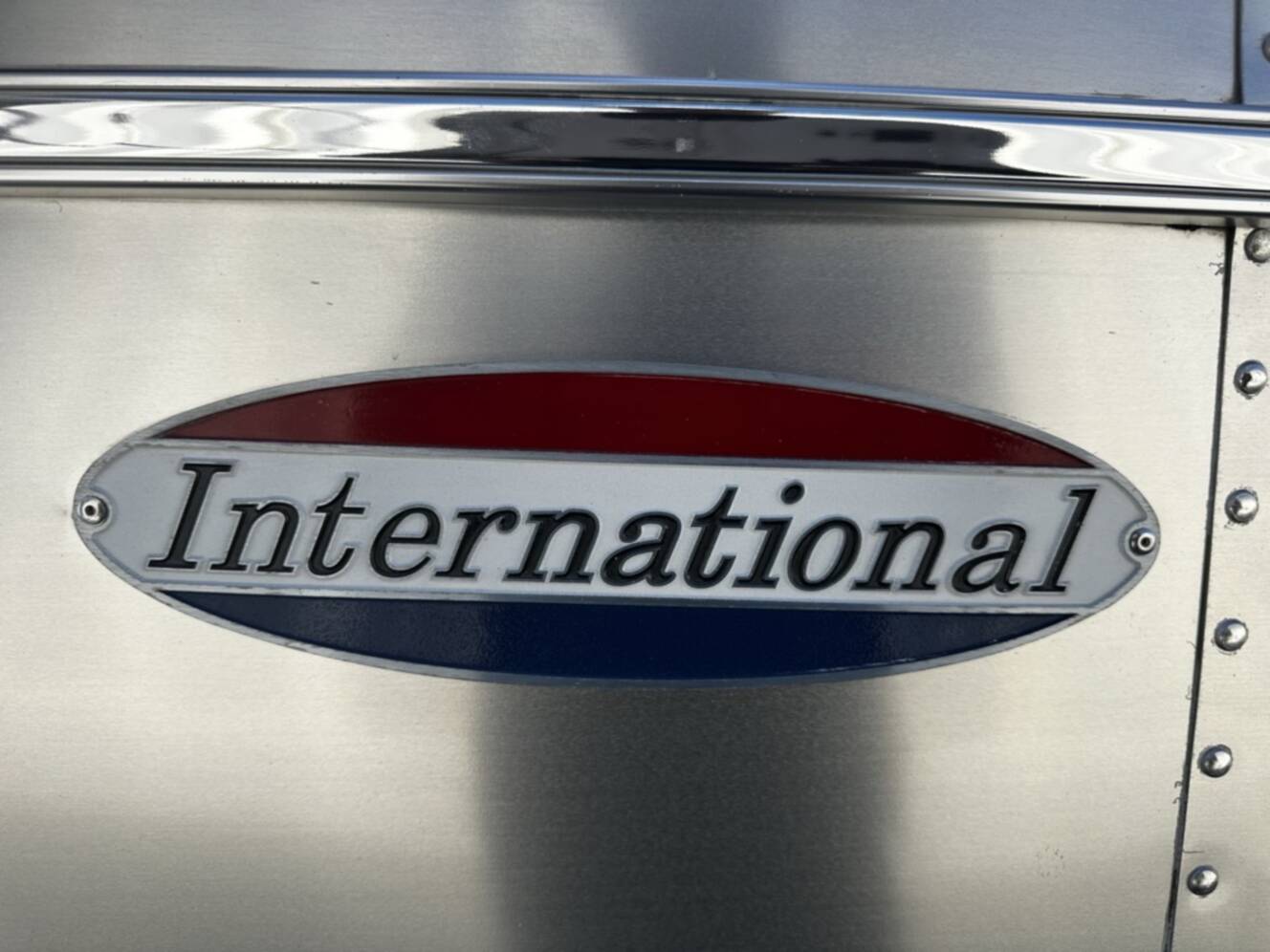 A photo of this 2012 Airstream International Serenity 16RB