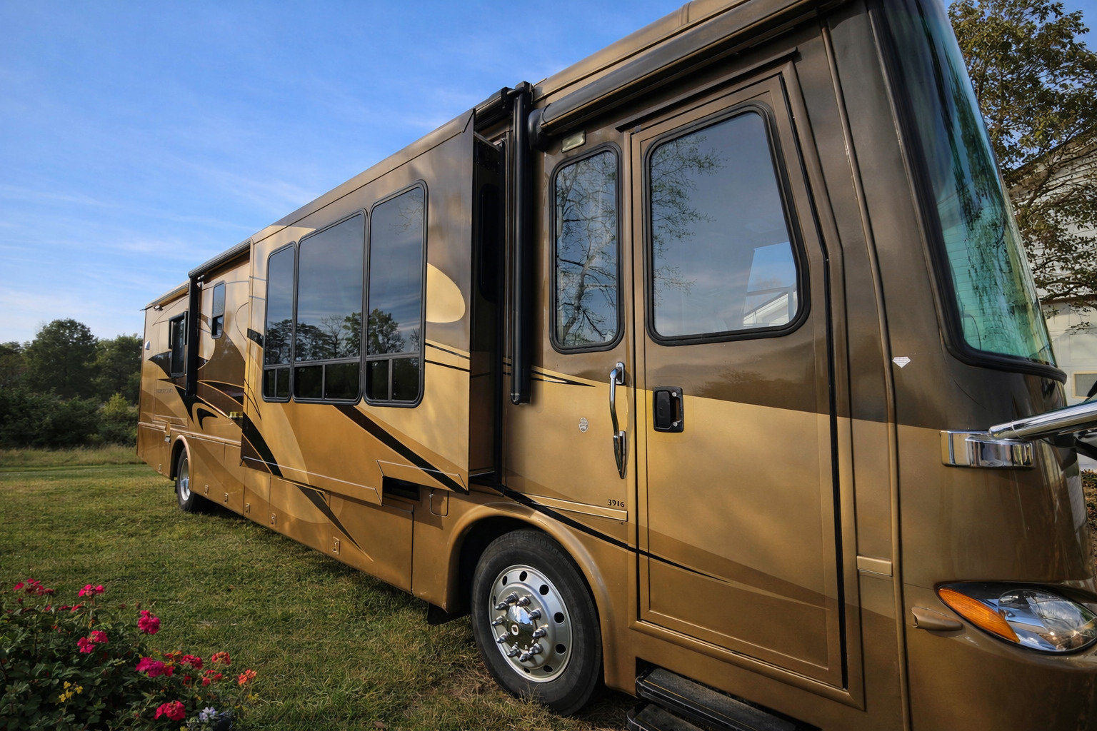 2007 Newmar KOUNTRY STAR 3916 in raleigh NC