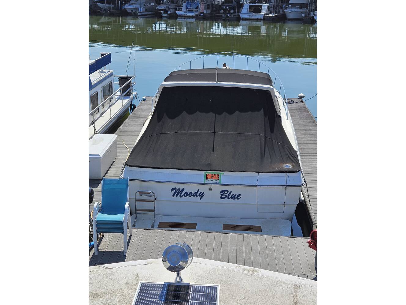 A photo of this 1987 Sea Ray 390 Express Cruiser