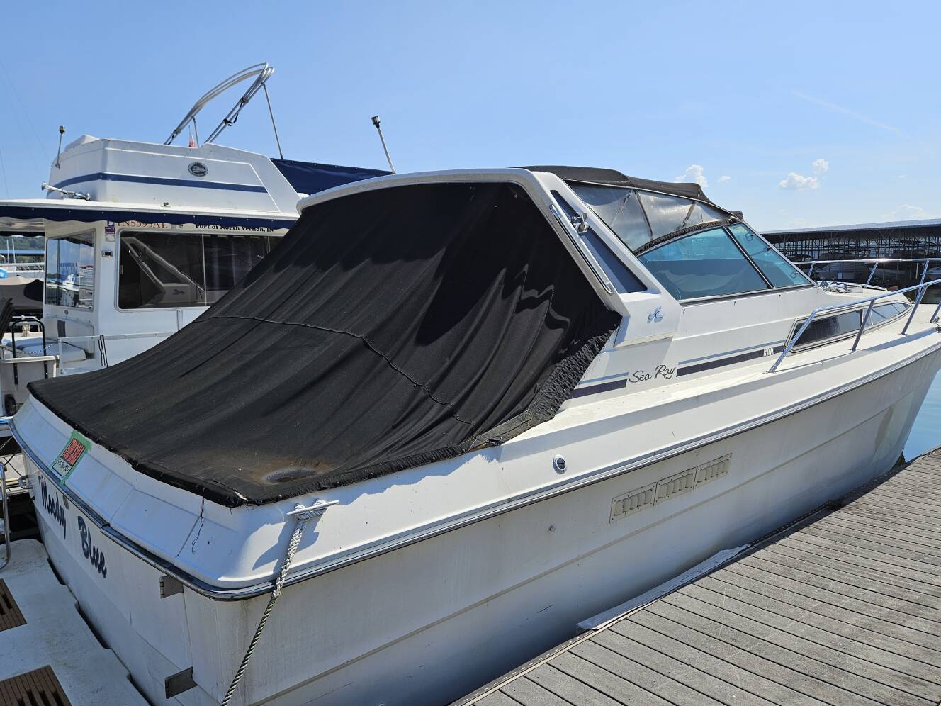 A photo of this 1987 Sea Ray 390 Express Cruiser