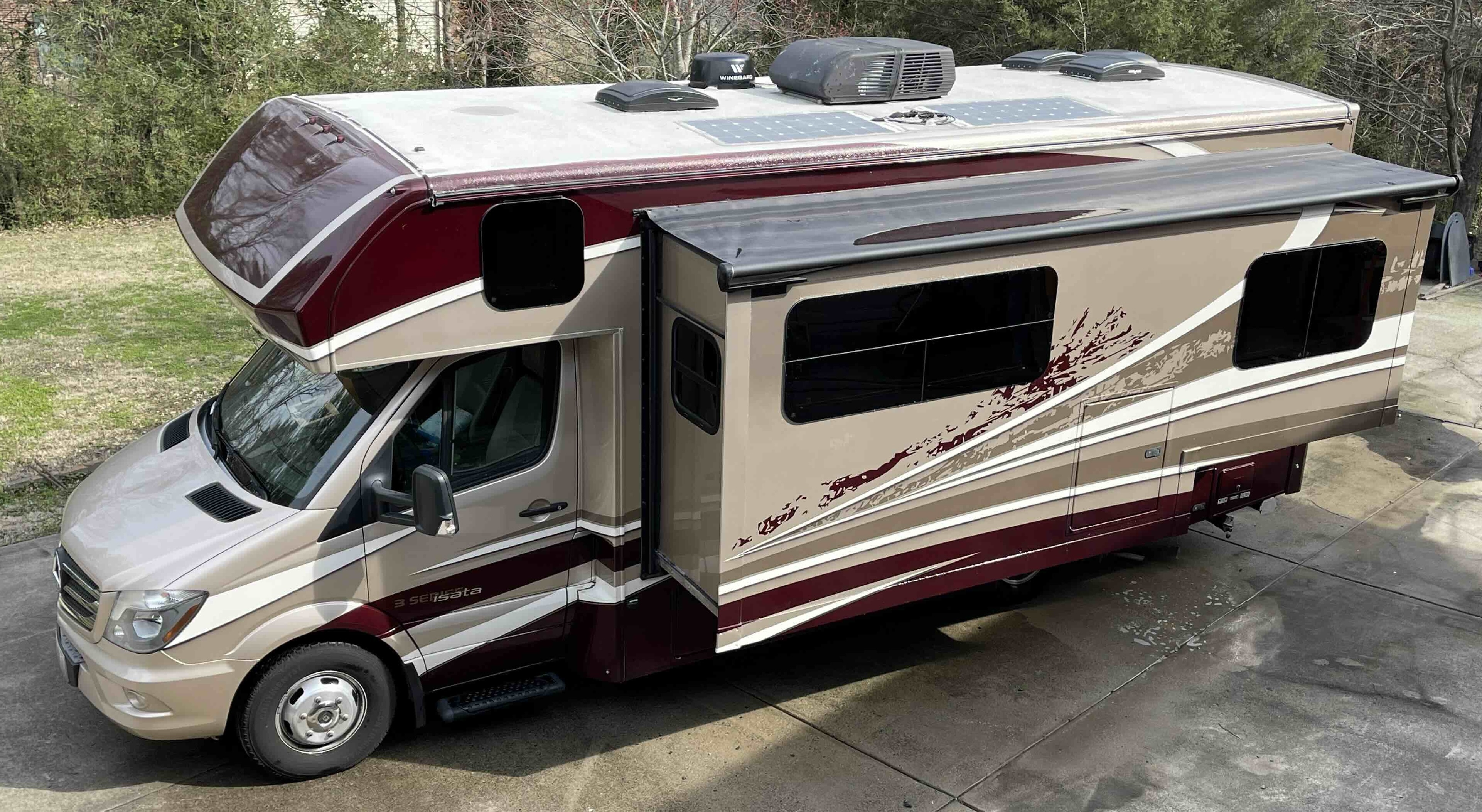2019 Dynamax Corp ISATA 3 SERIES 24 FWM RV