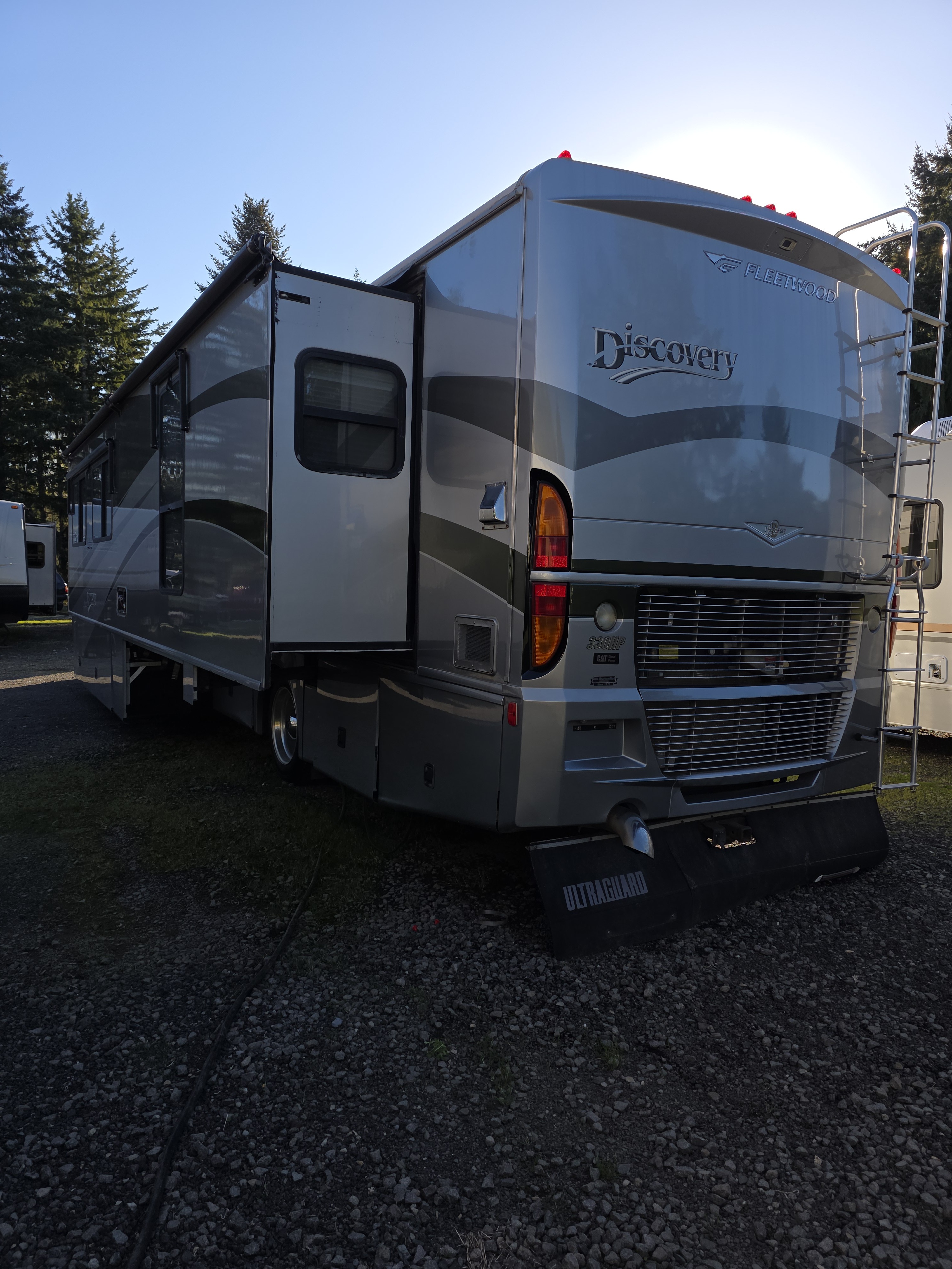 2007 Fleetwood DISCOVERY 39V in oregon city OR