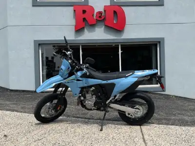 2025 Suzuki DR-Z4SM BASE