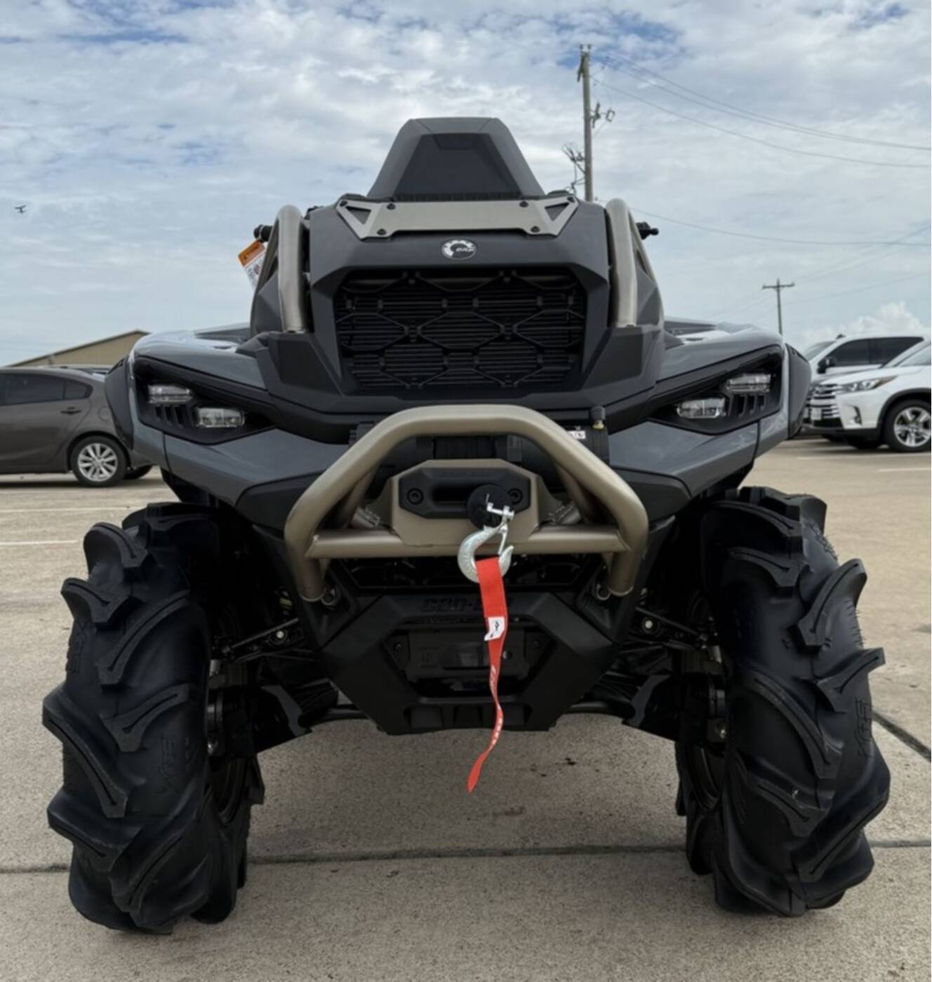 A photo of this 2026 Can-Am Outlander X mr 850
