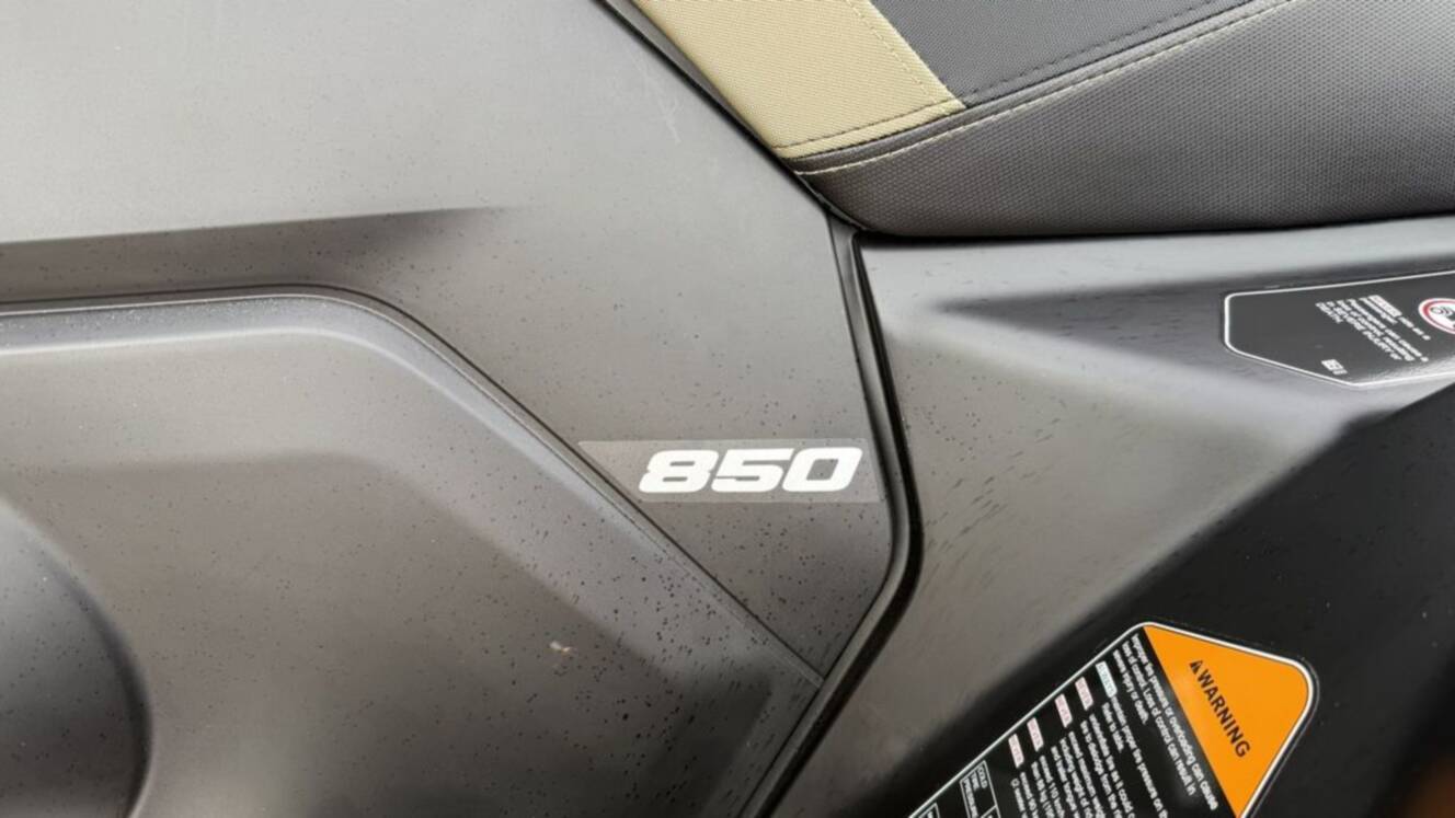 A photo of this 2026 Can-Am Outlander X mr 850