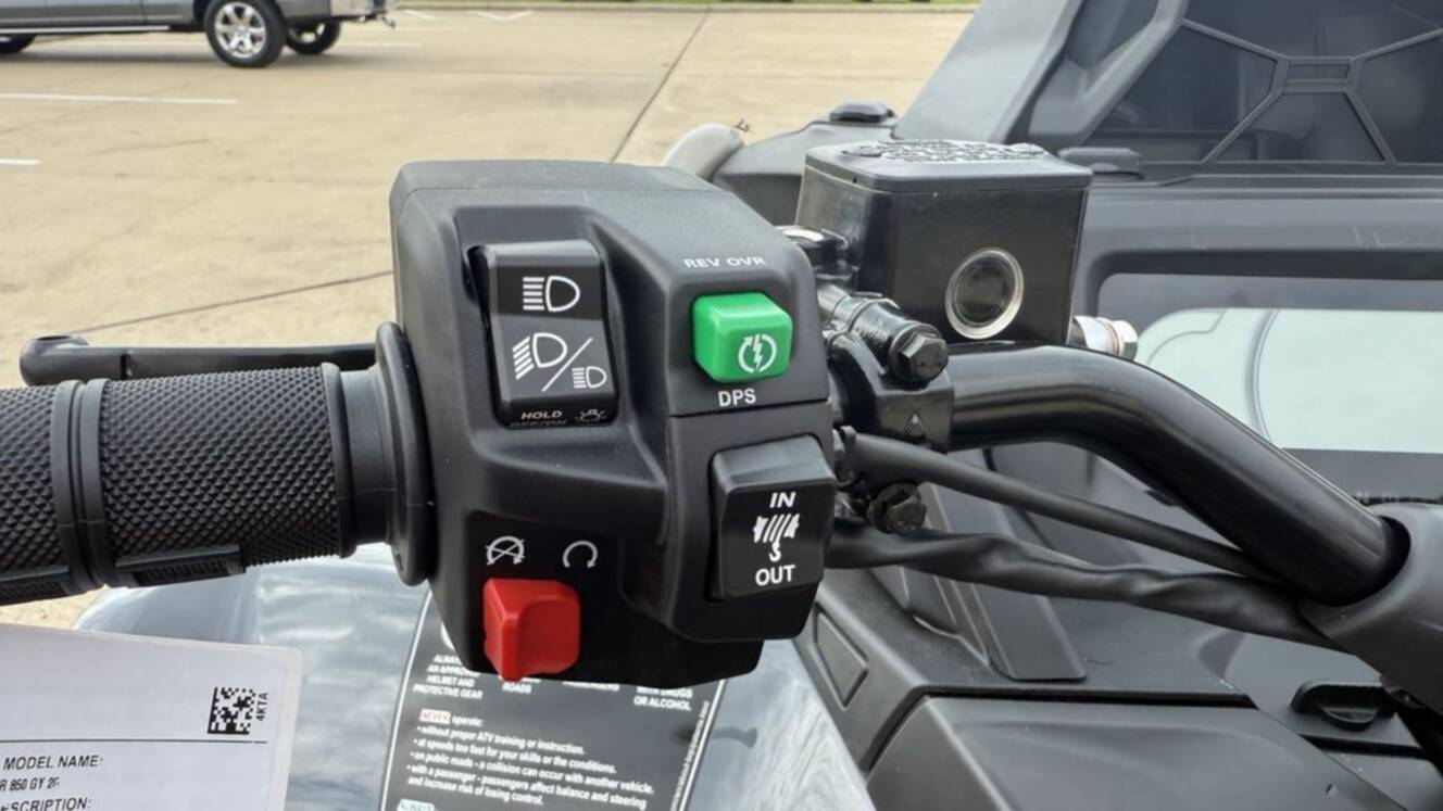 A photo of this 2026 Can-Am Outlander X mr 850