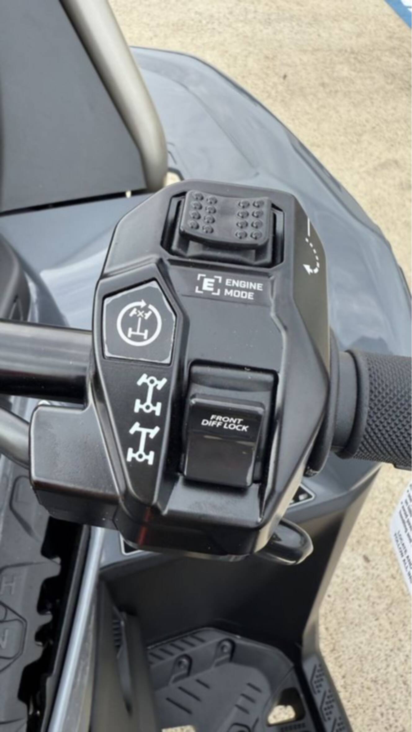 A photo of this 2026 Can-Am Outlander X mr 850