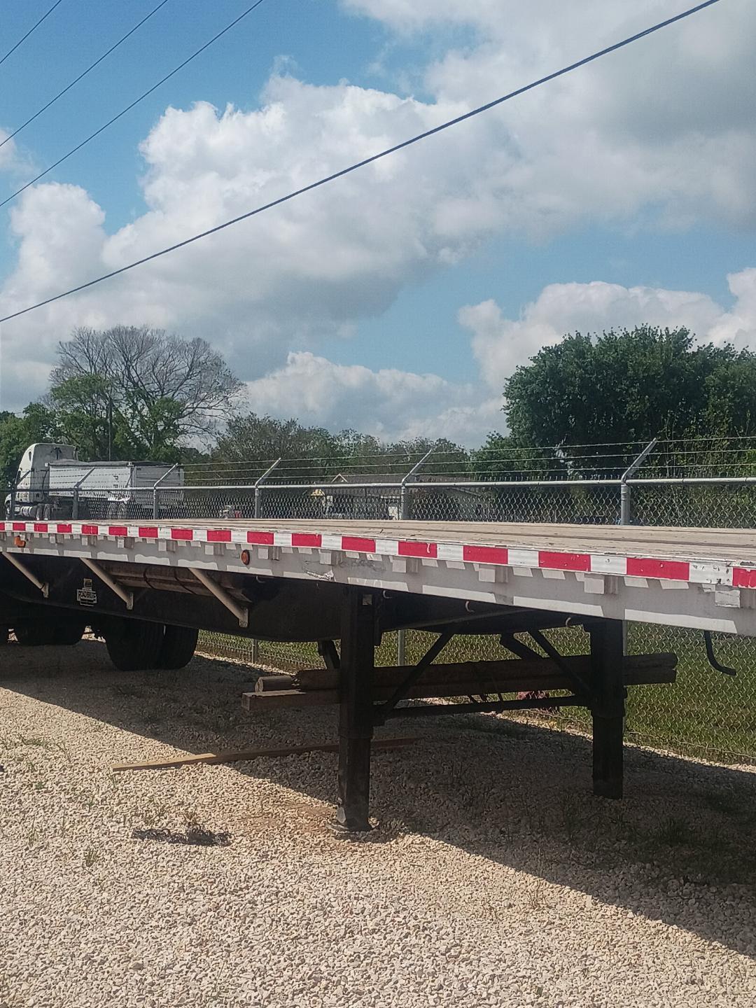 2008 WILSON TRAILER FLATBED in Brookshire, TX