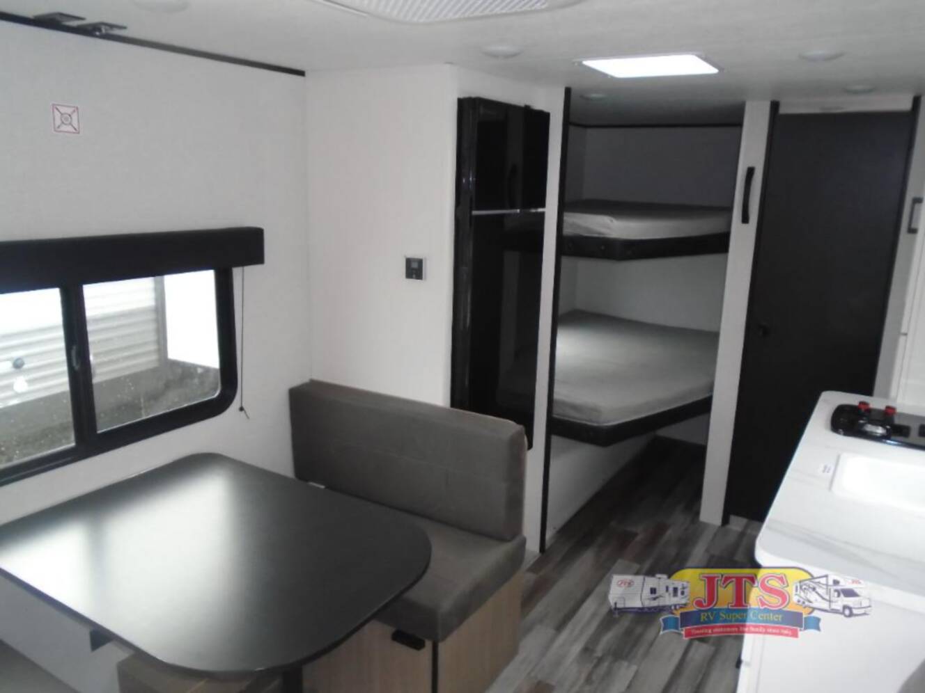 A photo of this 2026 Jayco Jay Flight SLX 250BH