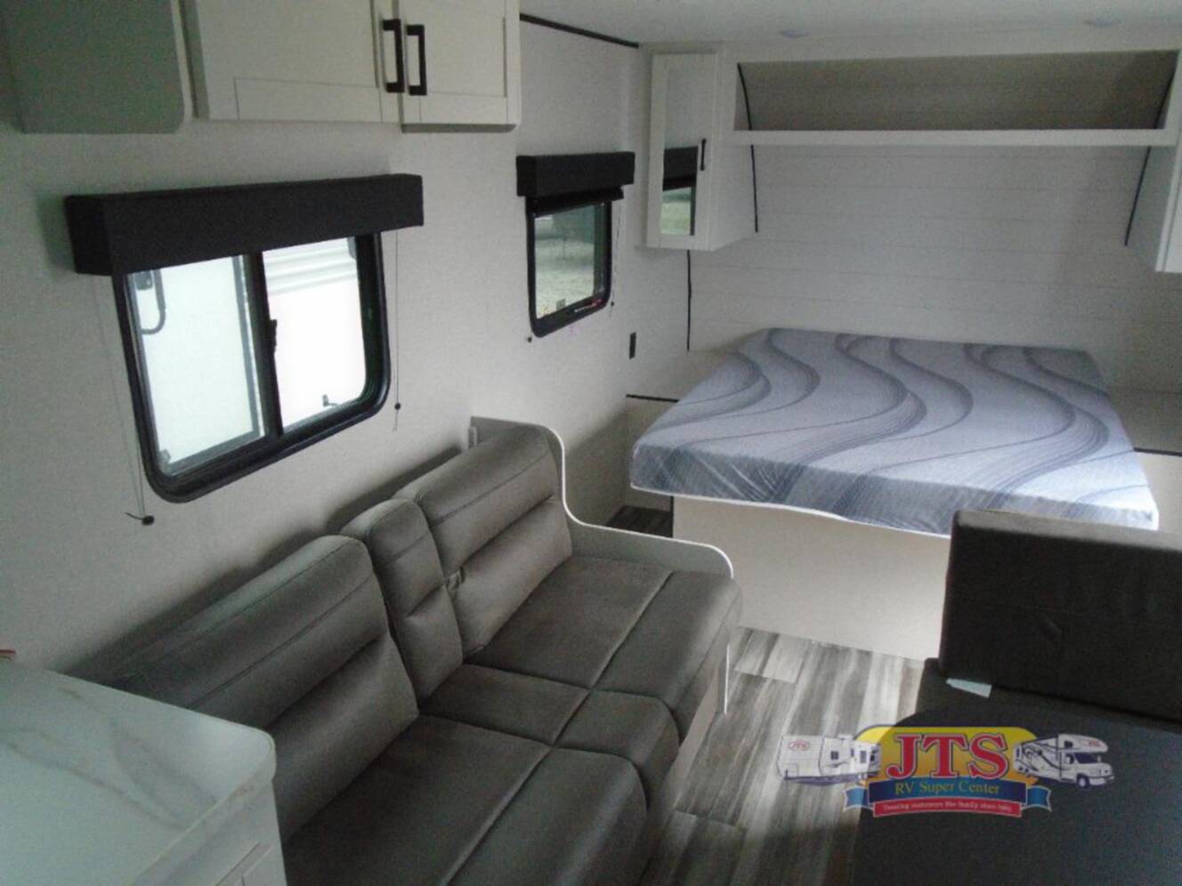 A photo of this 2026 Jayco Jay Flight SLX 250BH