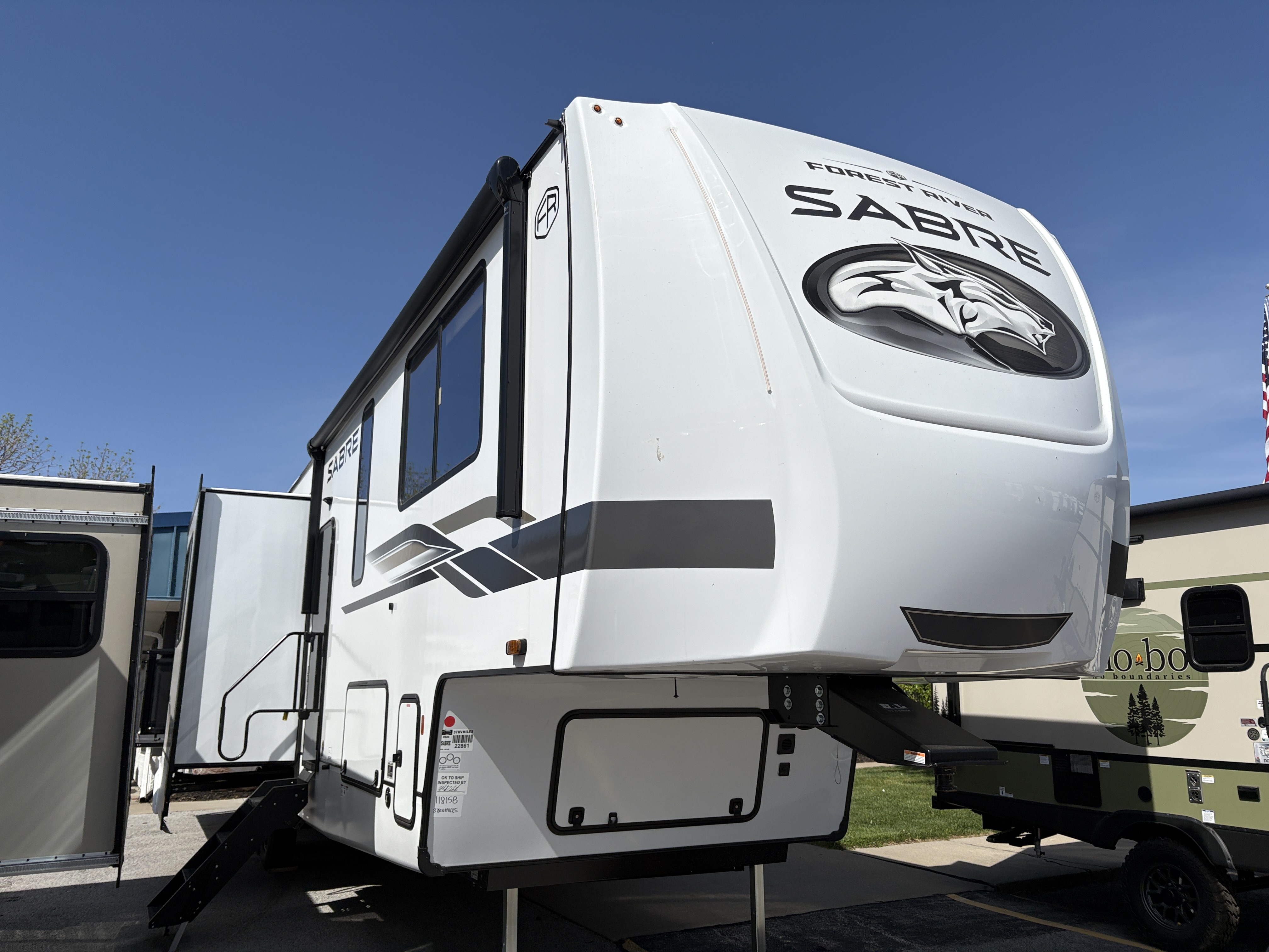 2026 Forest River Cherokee Sabre 37RVMILES in omaha NE