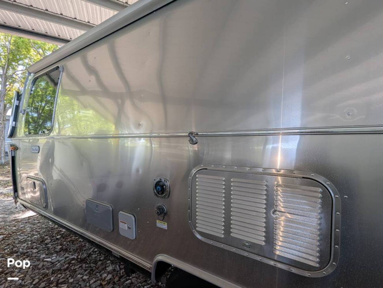 A photo of this 2020 Airstream Flying Cloud 27FB Twin