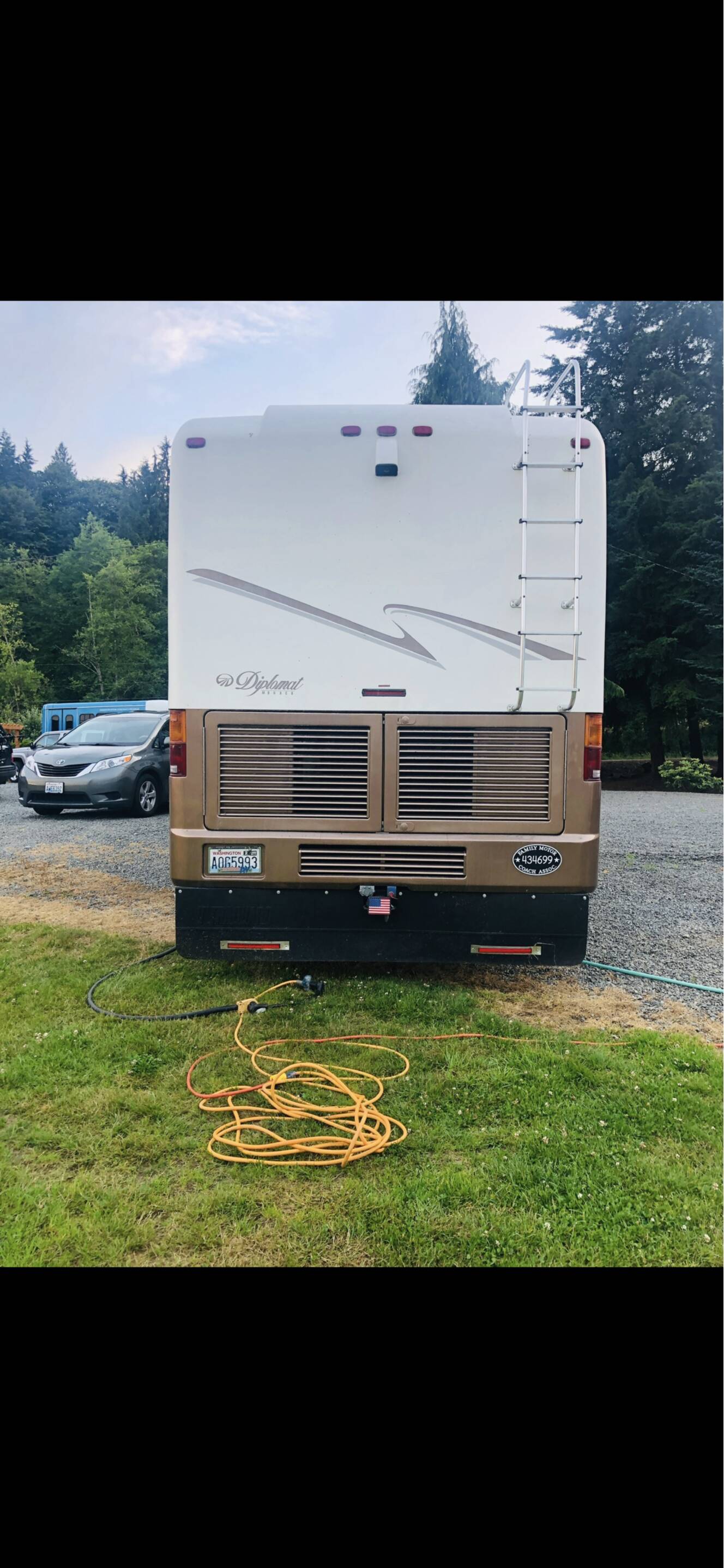 A photo of this 1999 Monaco DIPLOMAT 38 A