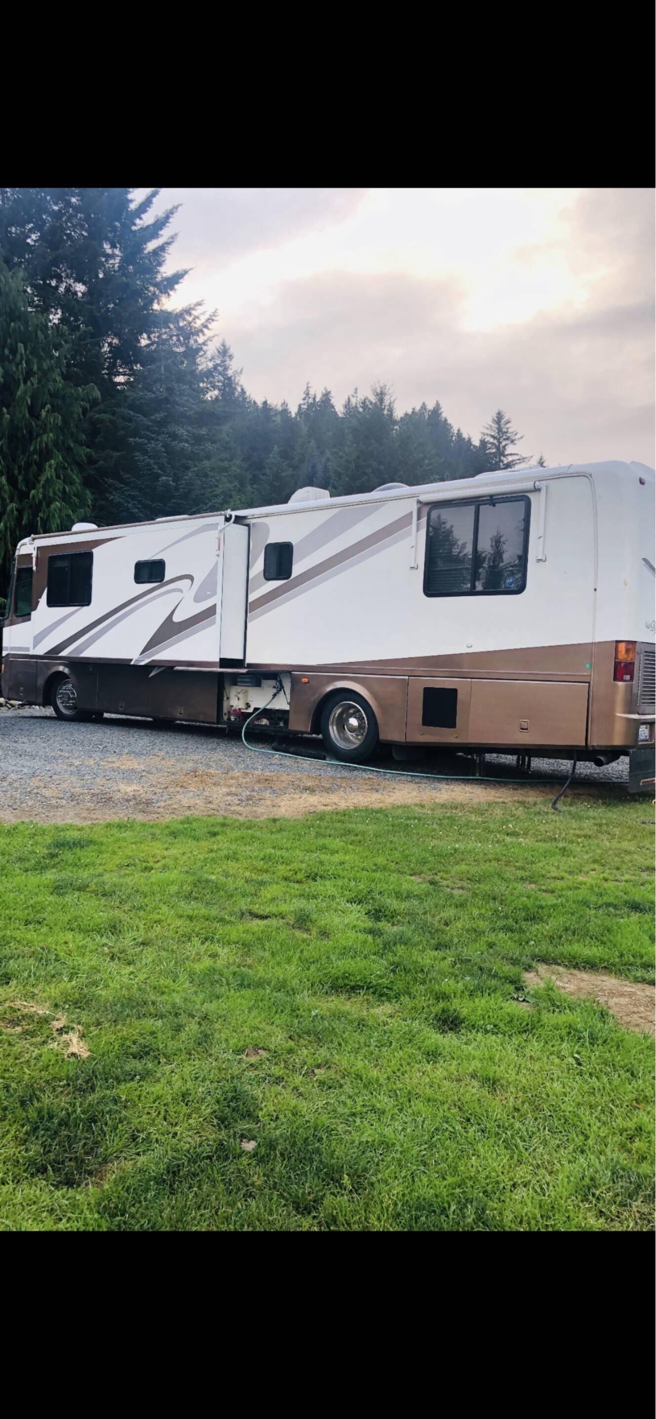 A photo of this 1999 Monaco DIPLOMAT 38 A