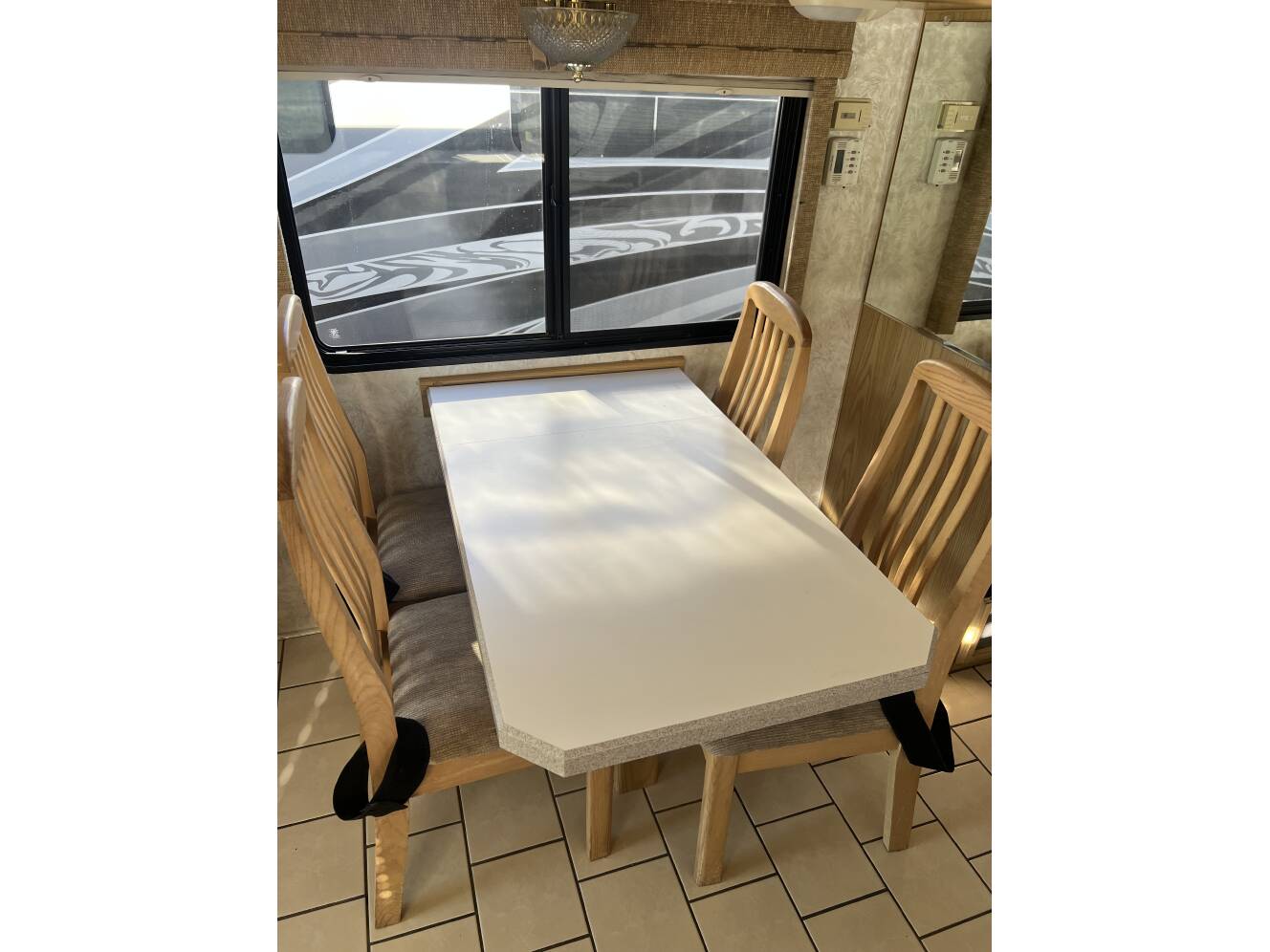 A photo of this 1999 Monaco DIPLOMAT 38 A