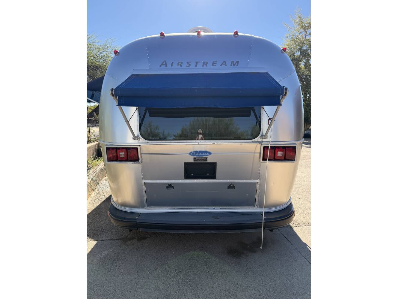 A photo of this 2004 Airstream CLASSIC 30RBQ