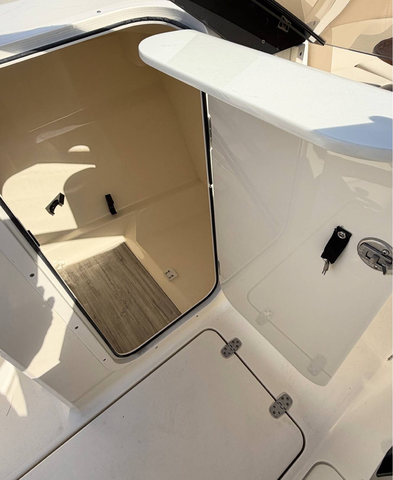 A photo of this 2023 Scout Boat Company 215 DORADO