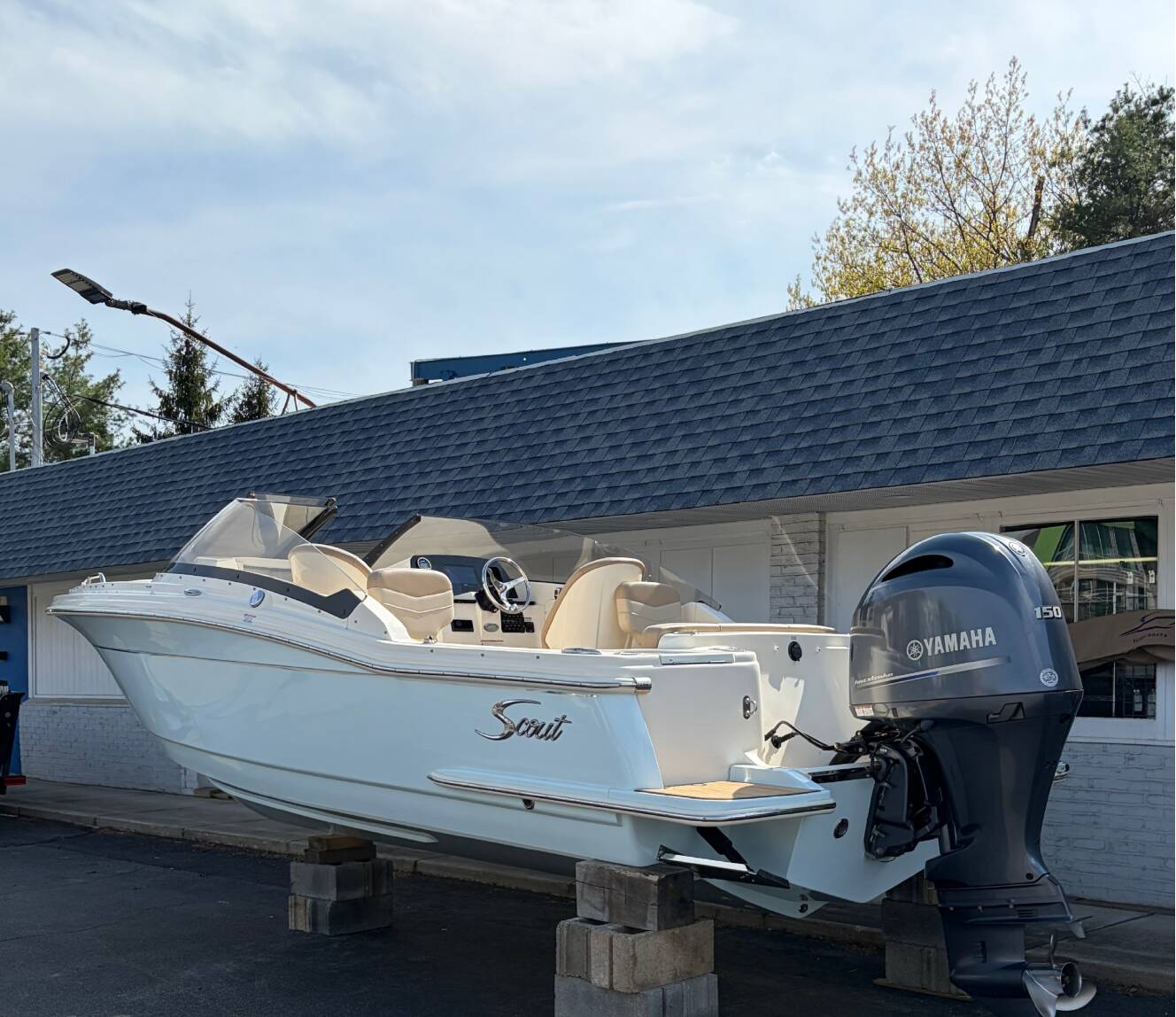 A photo of this 2023 Scout Boat Company 215 DORADO