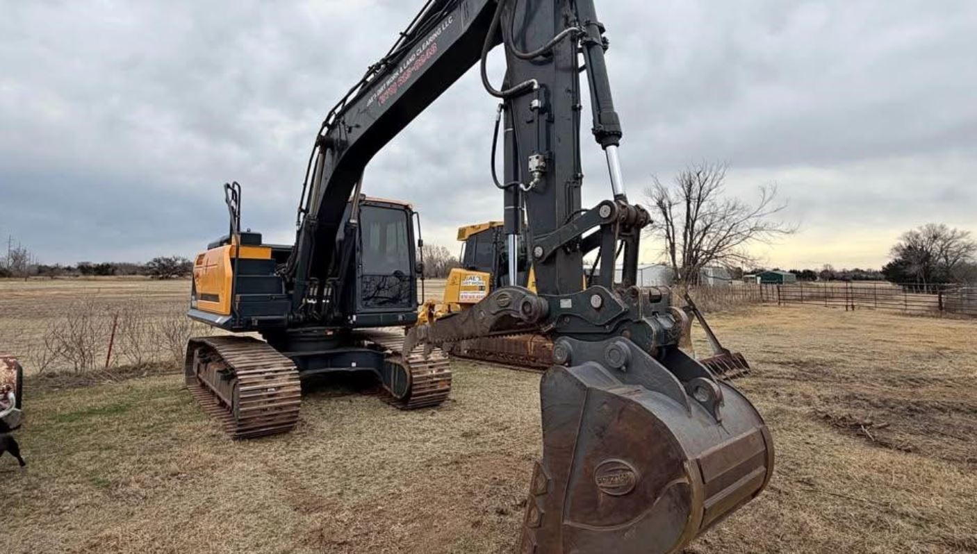 2023 HYUNDAI HX160AL in Garber, OK