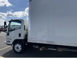 2025 ISUZU NPR HD
