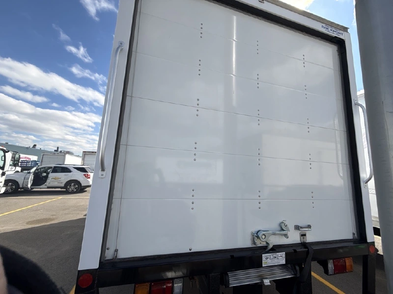 2025 ISUZU NPR HD