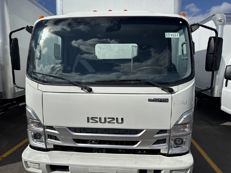 2025 ISUZU NPR HD