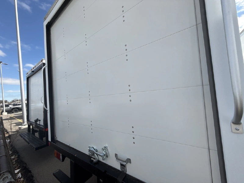2025 ISUZU NPR HD