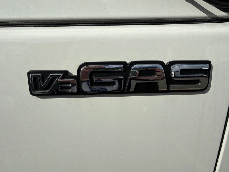 2025 ISUZU NPR HD