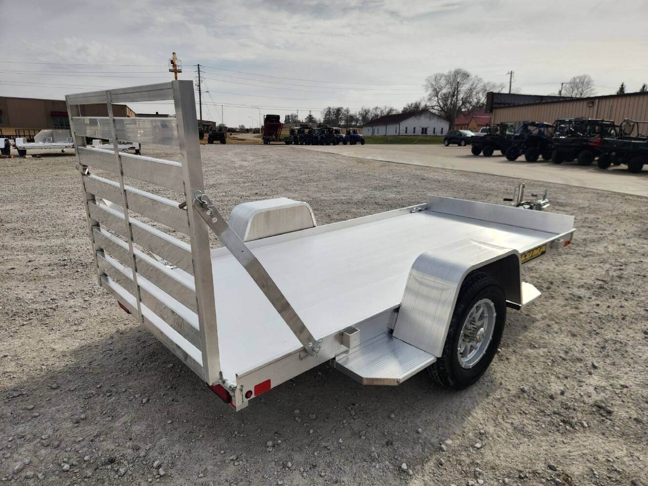 A photo of this 2027 Aluma 5410S