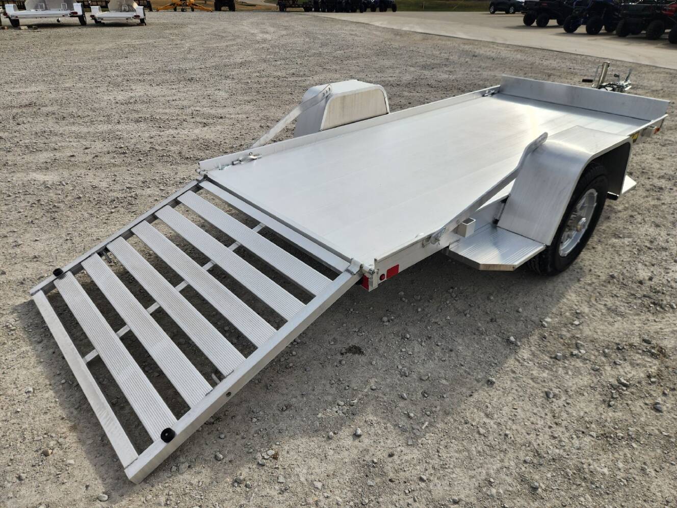A photo of this 2027 Aluma 5410S