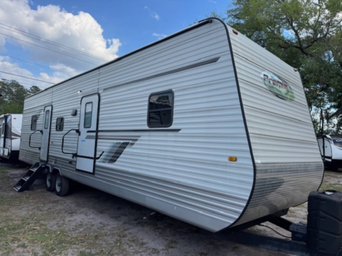 A photo of this 2023 Hl Enterprise PREMIER