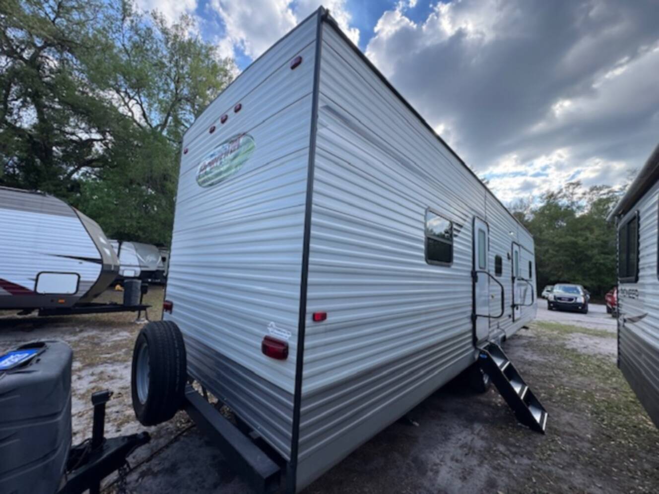A photo of this 2023 Hl Enterprise PREMIER