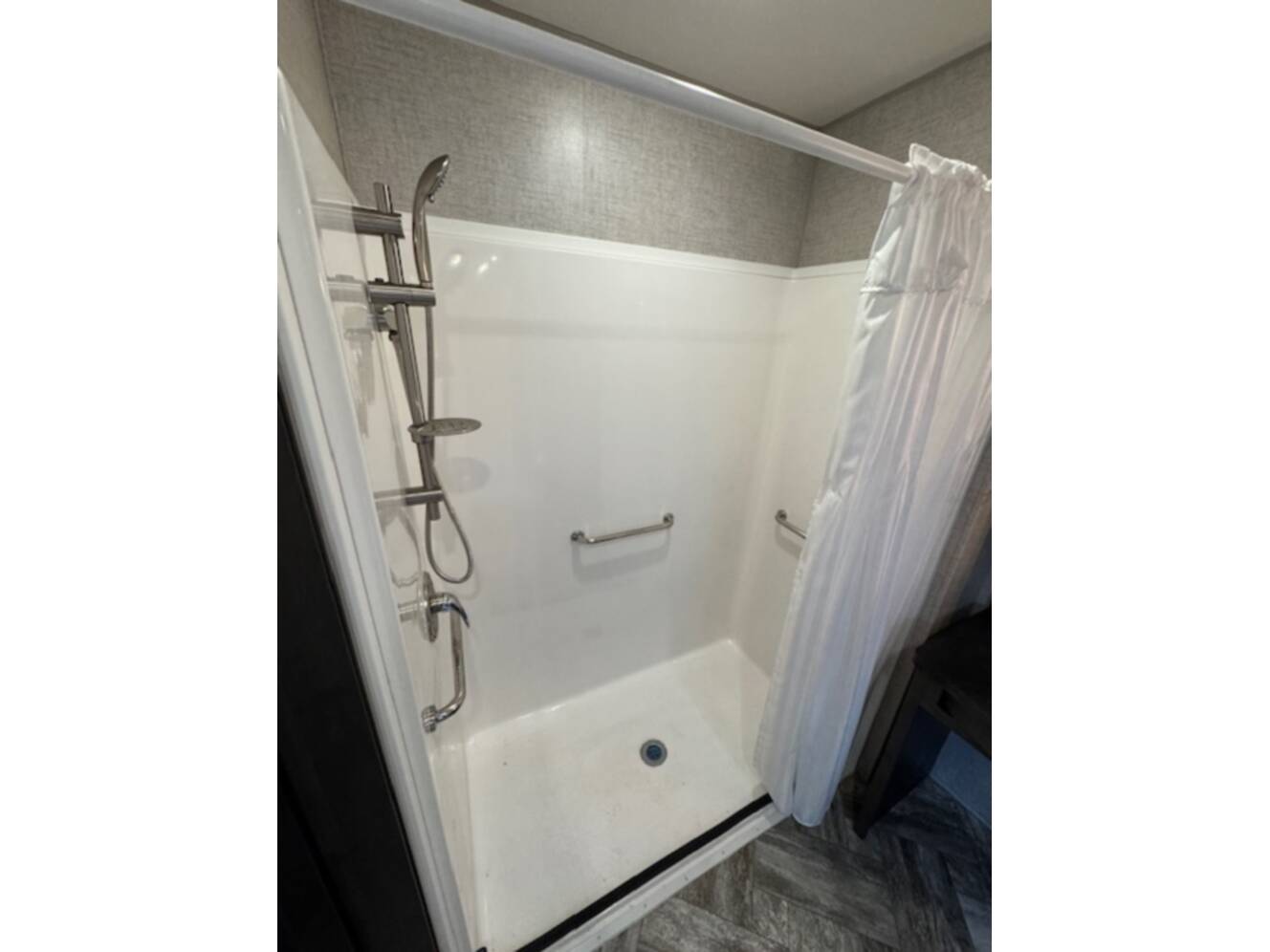 A photo of this 2023 Hl Enterprise PREMIER