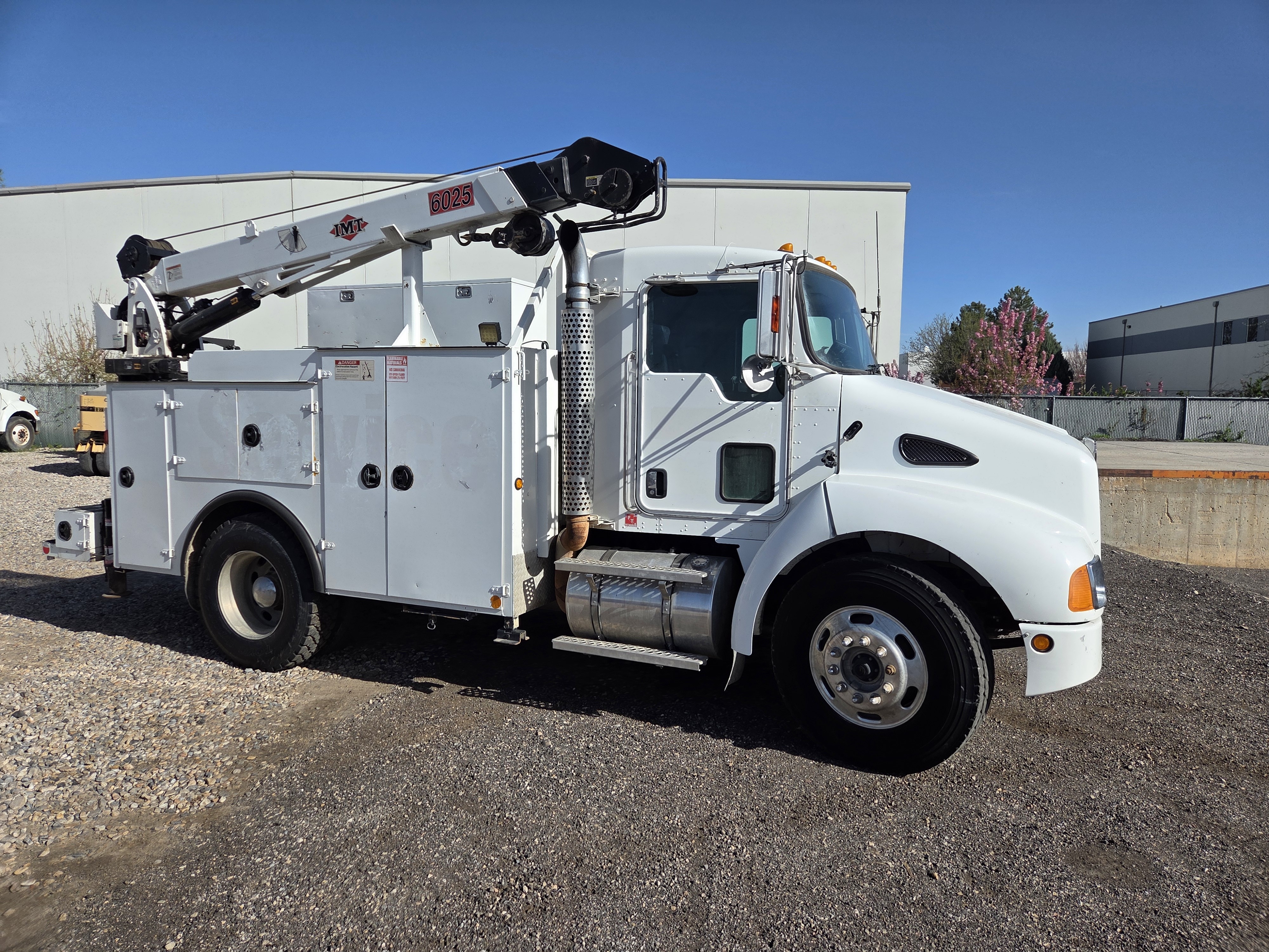 2007 KENWORTH T300 in Woods Cross, UT