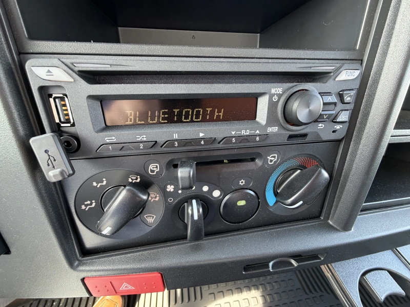 2025 ISUZU NRR GAS