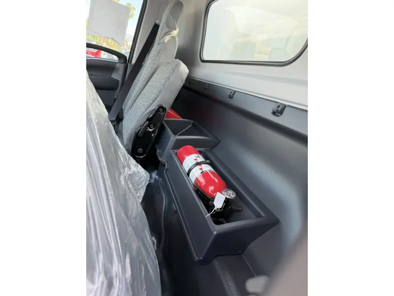 2025 ISUZU NRR GAS
