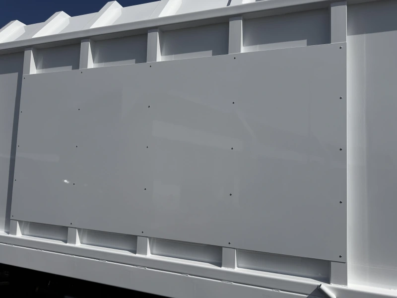 2025 ISUZU NRR GAS